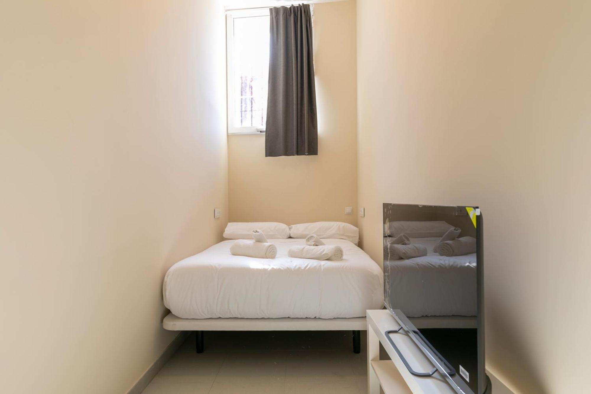 Homeabout Smart Rooms Tetuan - Sin Recepcion — Fotos 3